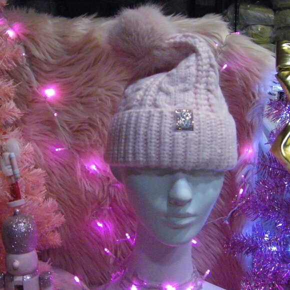 Victoria's Secret Cozy Cable-Knit Pom Beanie Ballerina Pink NWT - Picture 4 of 15